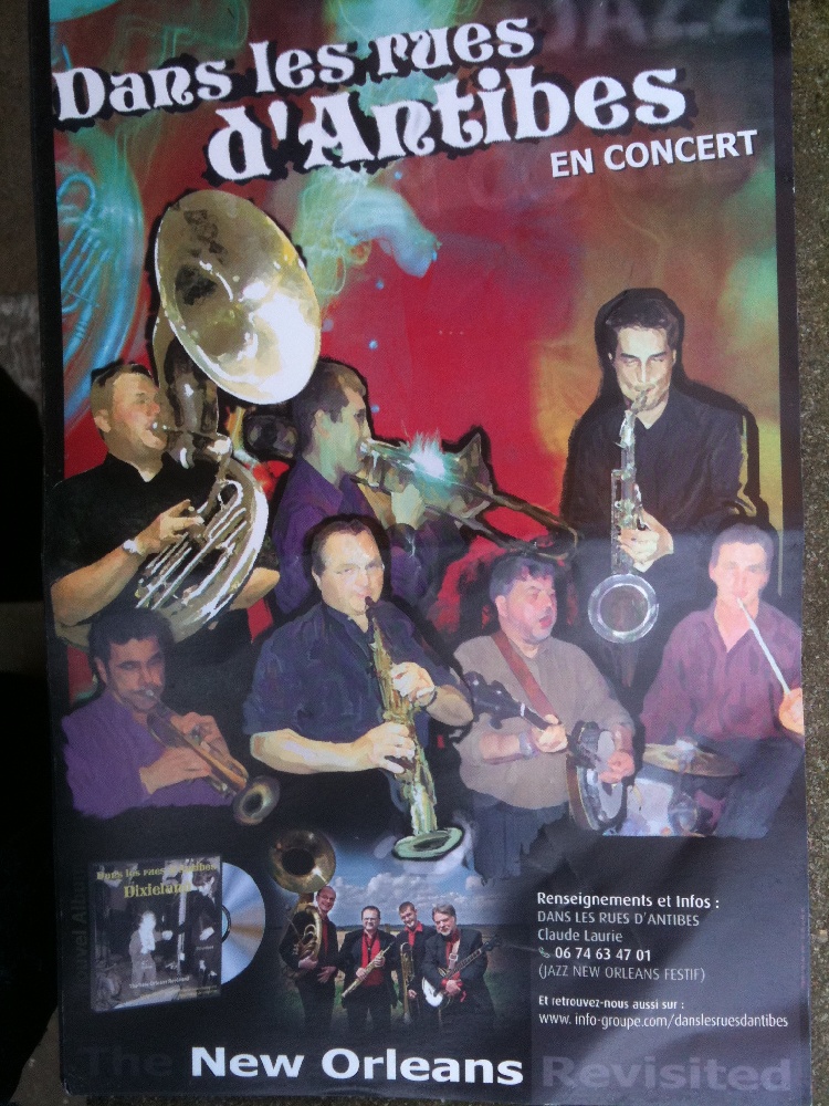 Dans les rues d'Antibes : Groupe Musique de rue Jazz New Orleans Jazz new orléans festif  Nord-Pas-de-Calais - Nord (59)